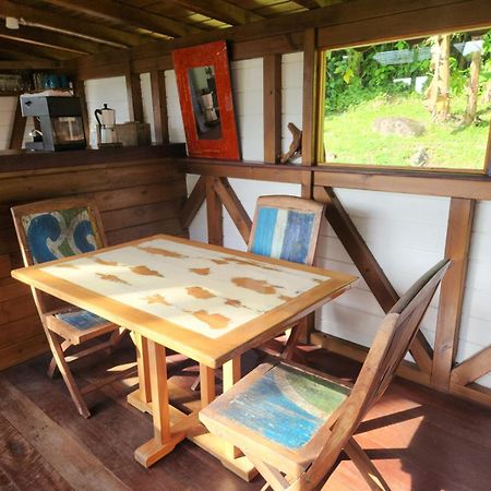 Les Bananes Vertes Ecolodges Saint Claude Bagian luar foto