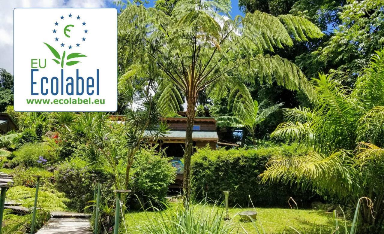 Les Bananes Vertes Ecolodges Saint Claude Bagian luar foto