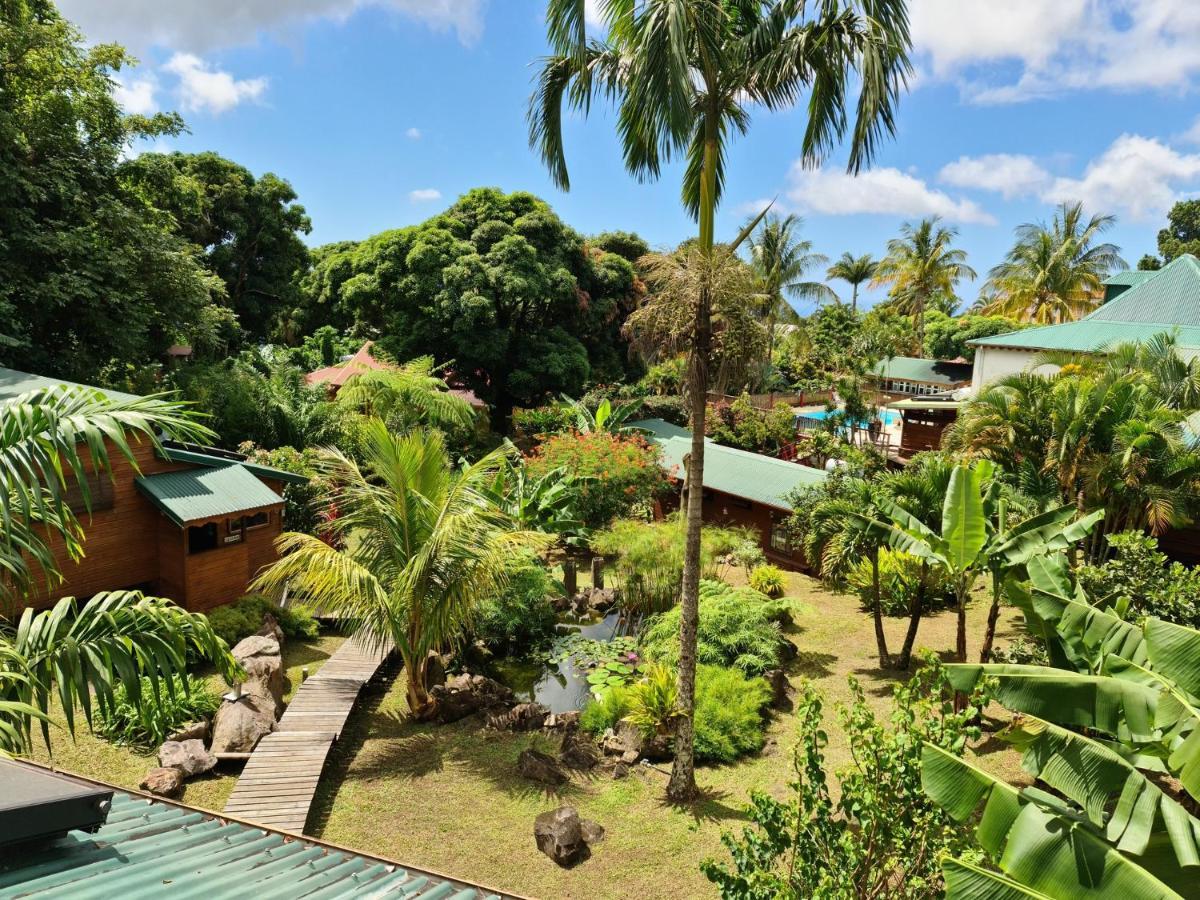 Les Bananes Vertes Ecolodges Saint Claude Bagian luar foto